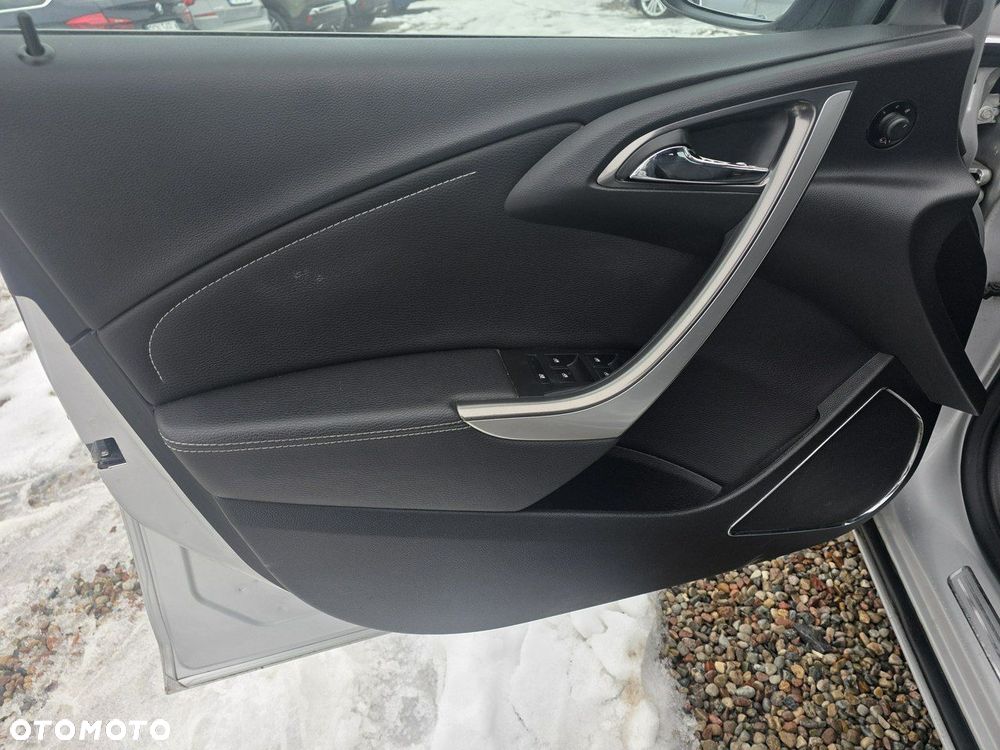 Opel Astra 1.4 Turbo Cosmo - 12