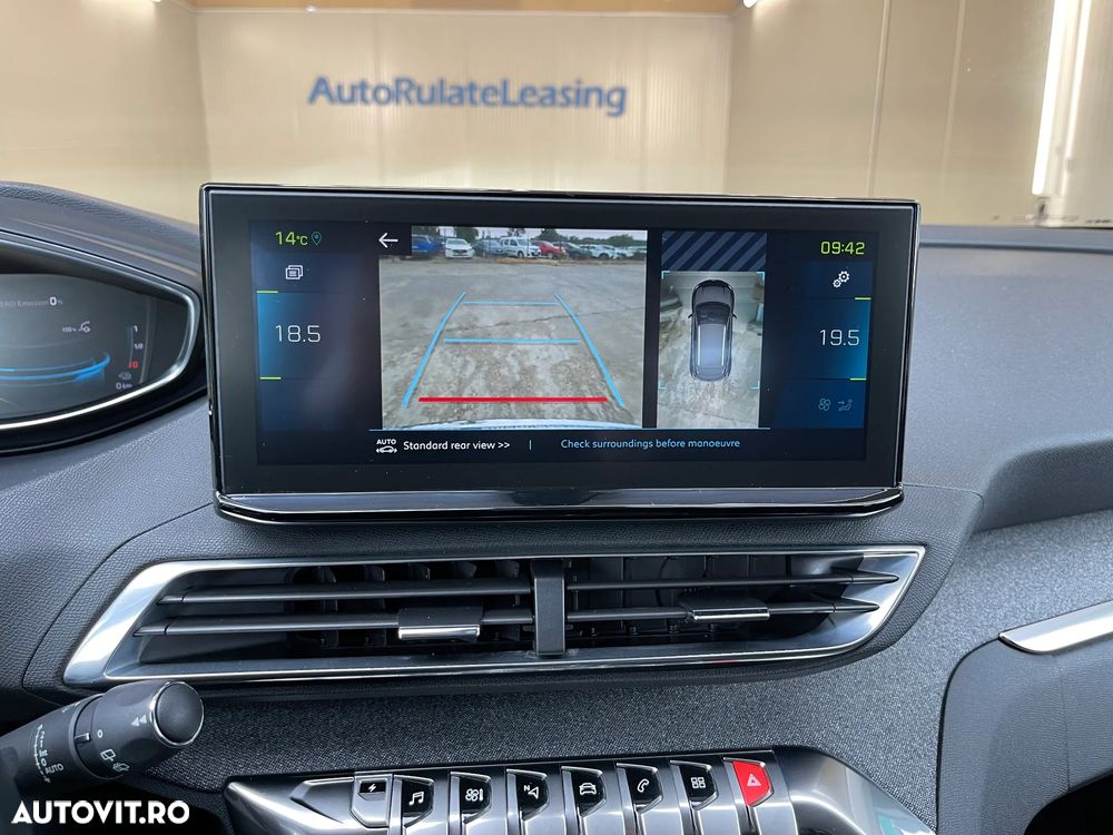 Peugeot 3008 Plug-In Hybrid 225 e-EAT8 Allure Pack - 12