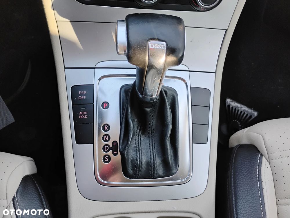 Volkswagen Passat CC 2.0 TSI DSG Exclusive - 16