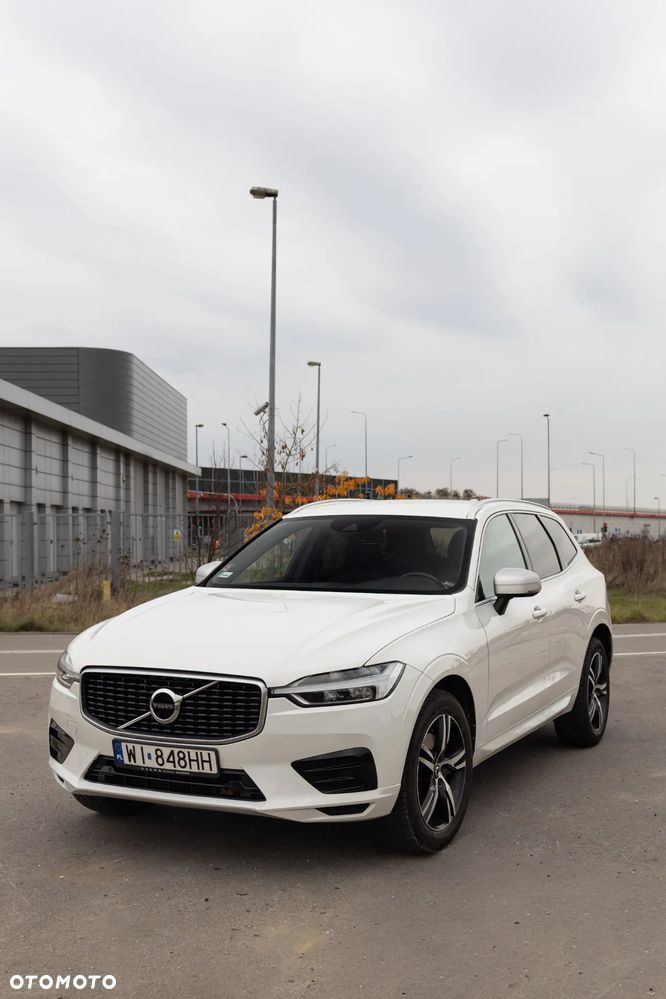 Volvo XC 60 T5 AWD R-Design - 40