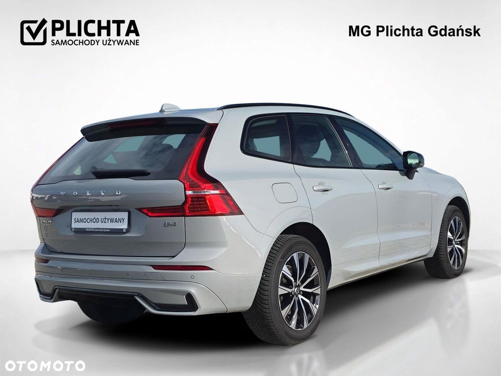 Volvo XC 60 B4 D Plus Dark - 6