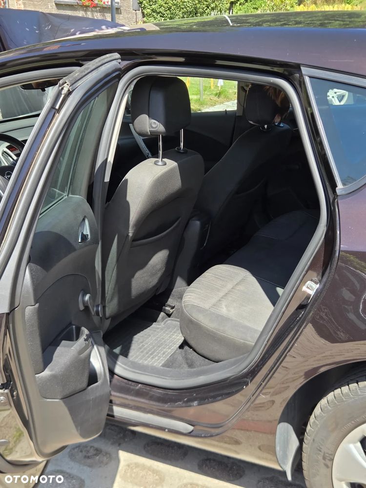 Opel Astra 1.6 Enjoy - 16