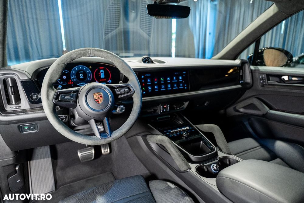 Porsche Cayenne GTS - 30