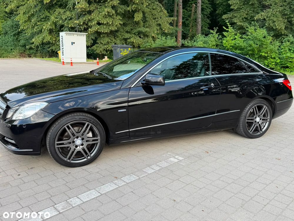 Mercedes-Benz Klasa E 250 CGI BlueEFFICIENCY Automatik Avantgarde - 3