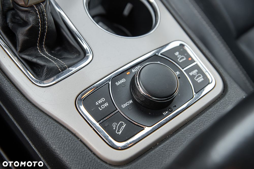 Jeep Grand Cherokee 3.0 CRD Overland Summit EU6 - 8