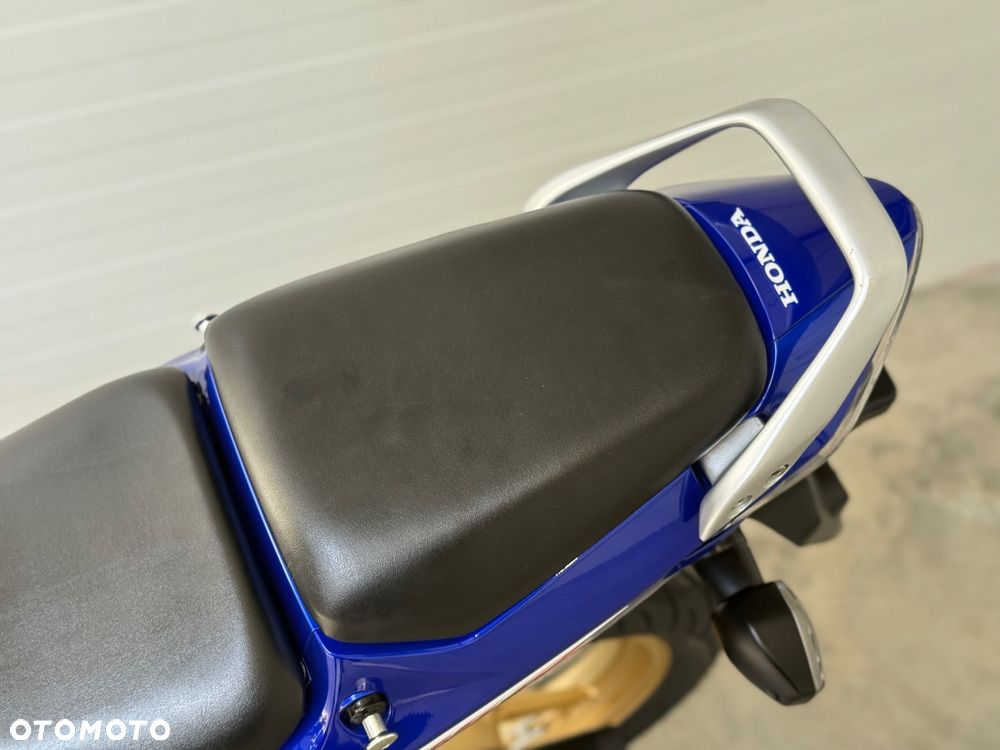 Honda CBR - 28
