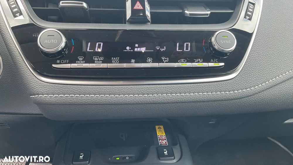 Toyota Corolla 1.8 HSD Dynamic - 36