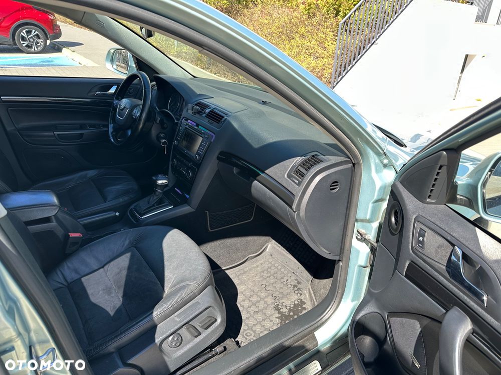 Skoda Octavia 2.0 TDI DPF DSG Laurin & Klement - 16