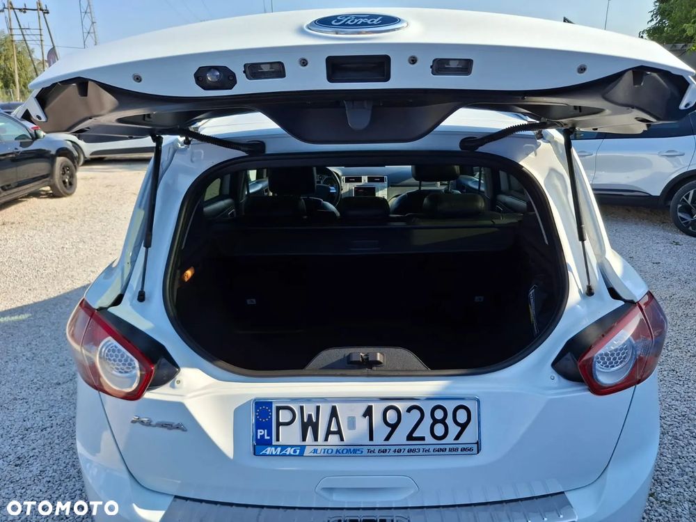 Ford Kuga 2.0 TDCi Individual MPS6 - 32