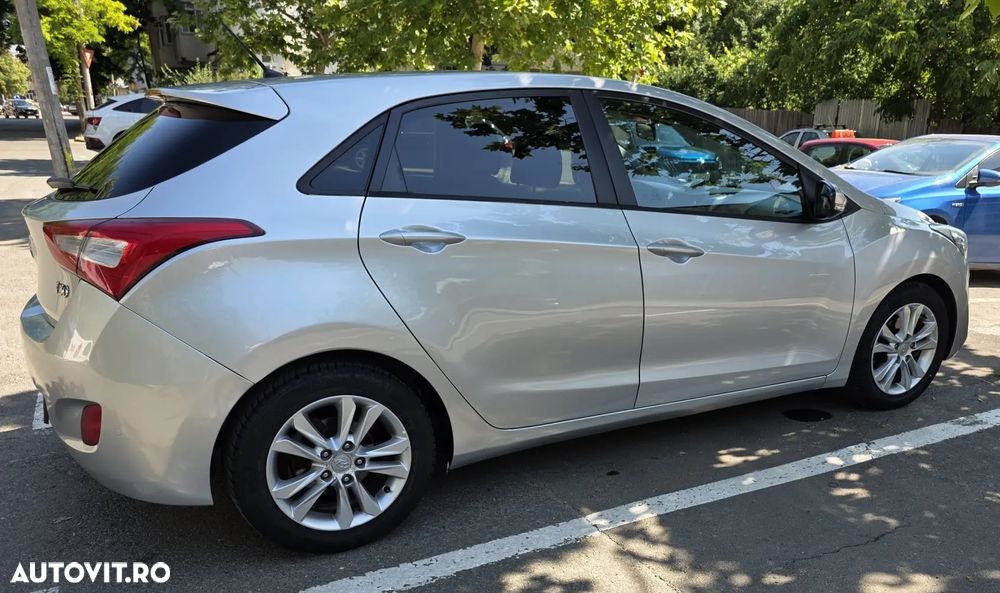 Hyundai i30 1.6 GDI Exclusive Special Edition - 3