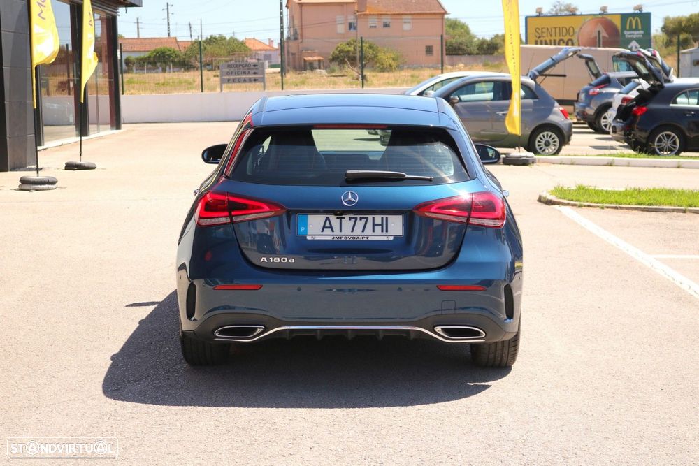 Mercedes-Benz A 180 d AMG Line - 9