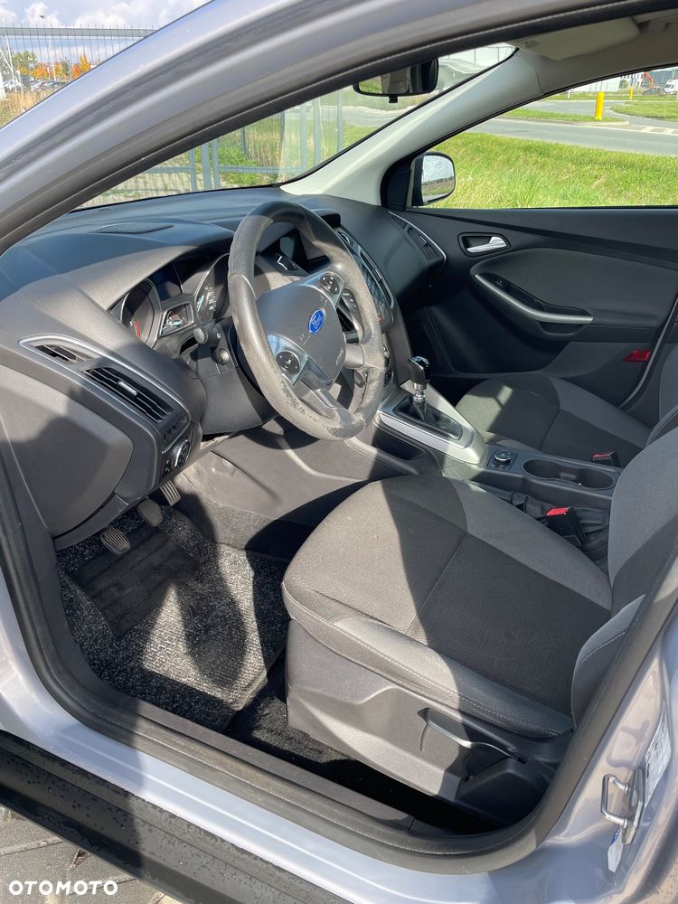 Ford Focus - 10