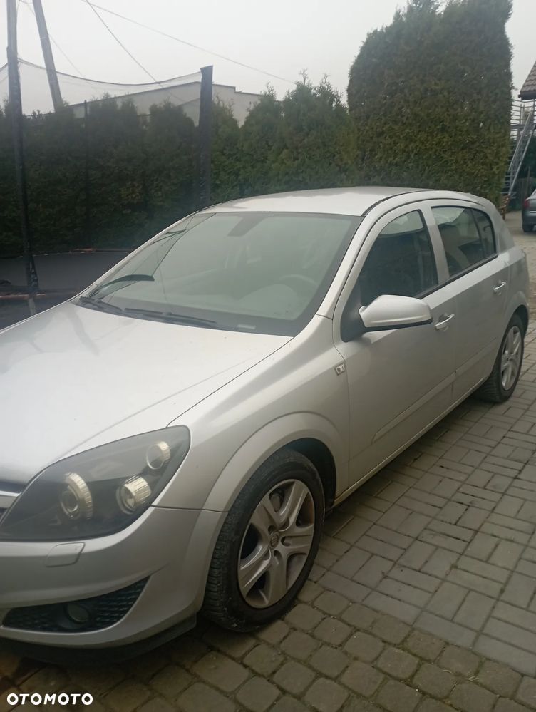 Opel Astra - 8