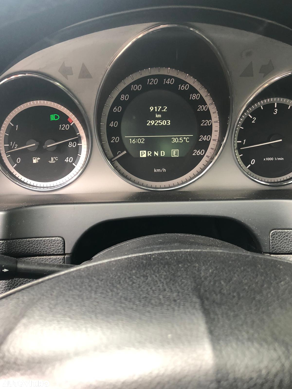 Mercedes-Benz C - 6