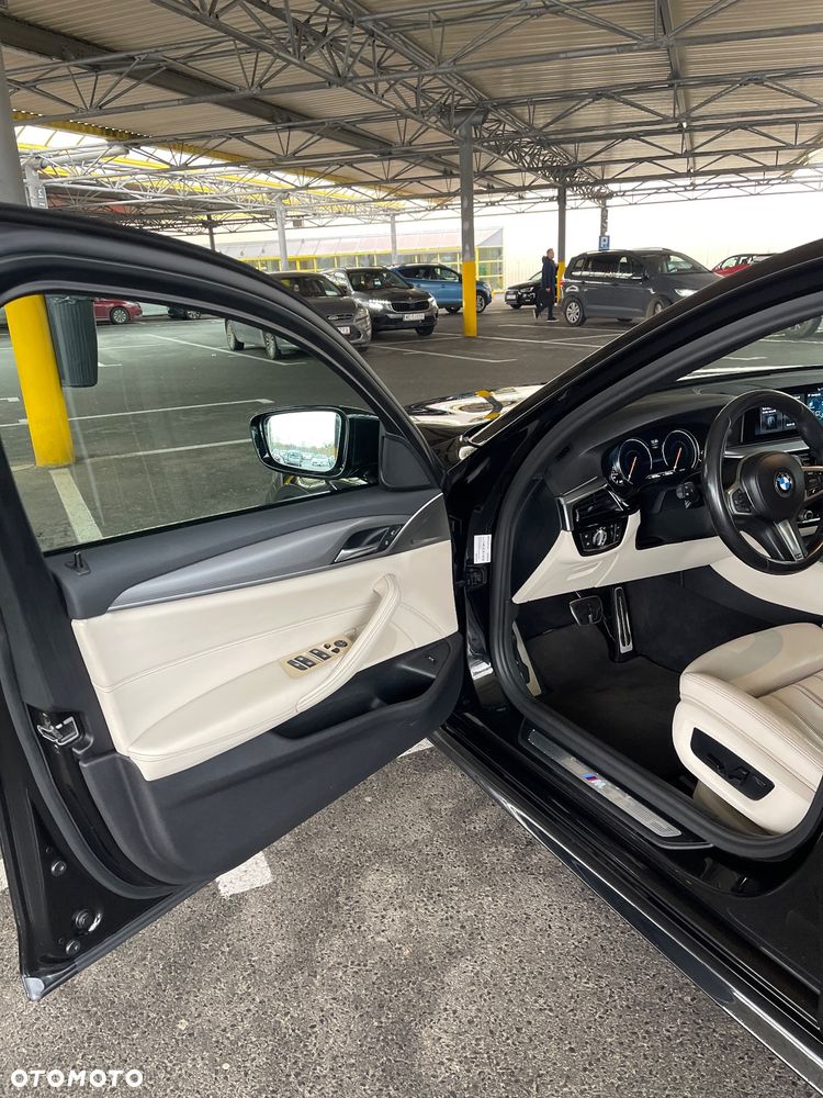 BMW Seria 5 520d xDrive M Sport sport - 14