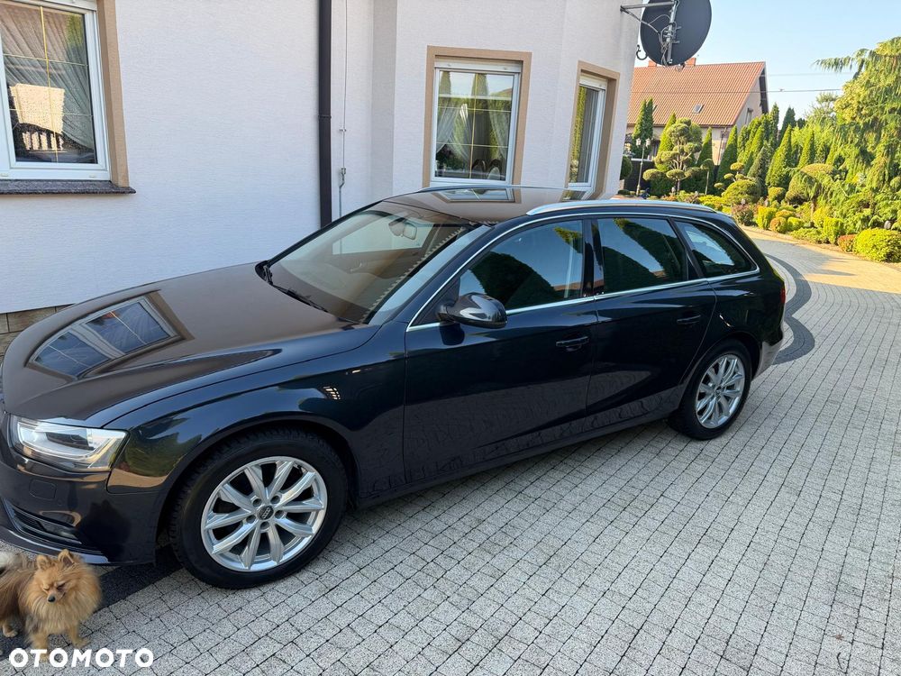 Audi A4 Avant 2.0 TDI DPF clean diesel multitronic Ambiente - 28