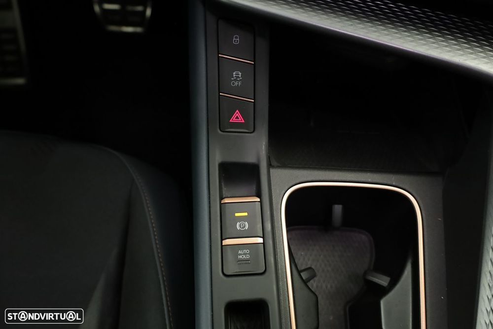 Cupra Terramar 1.5 e-Hybrid DSG - 13
