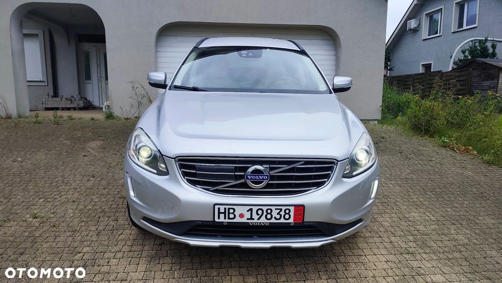 Volvo XC 60 D5 AWD Momentum - 27