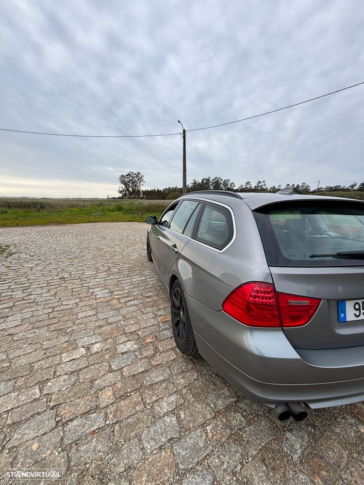 BMW 330 d xDrive DPF Aut. Edition Sport - 6