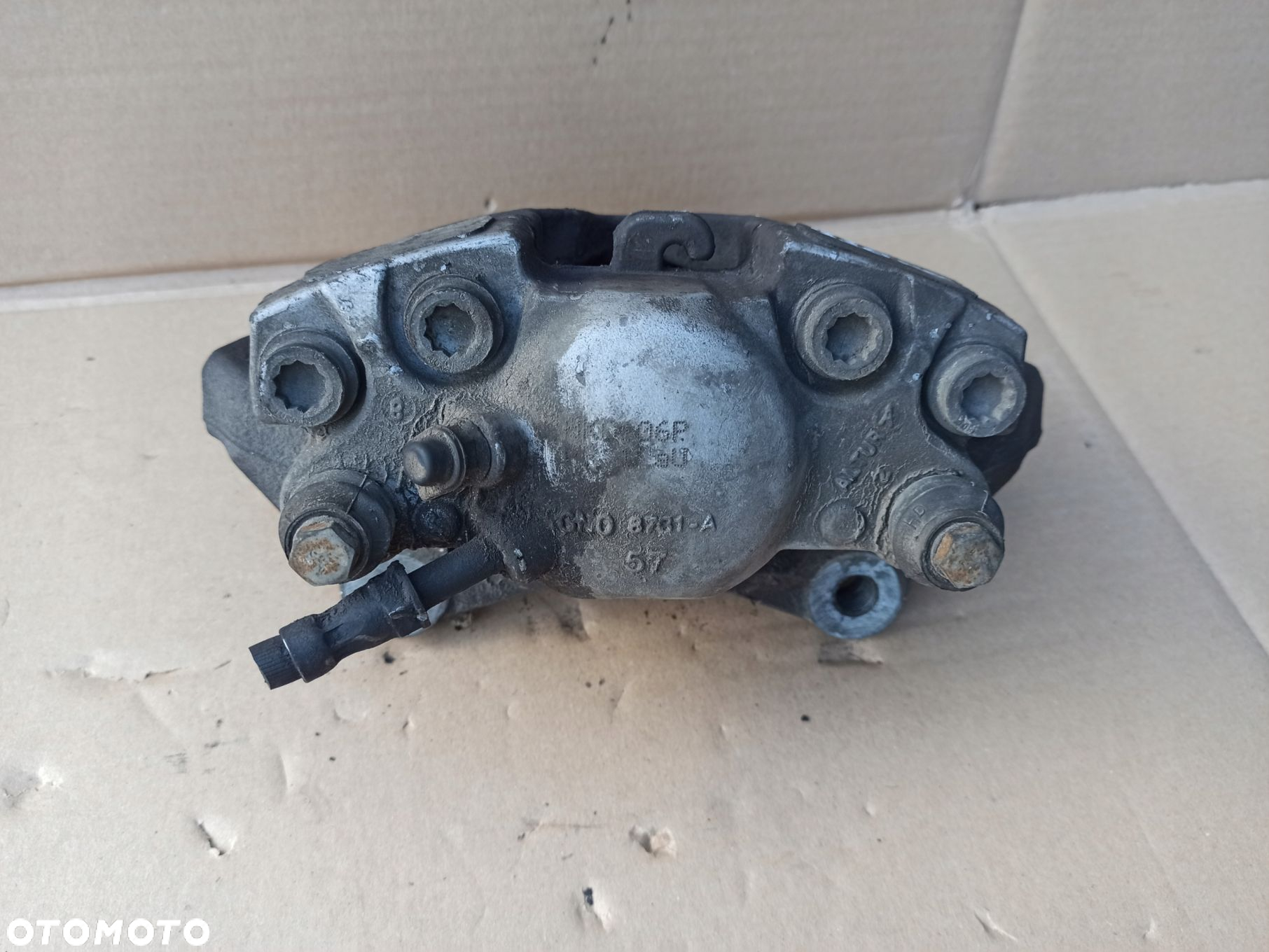 Zacisk hamulcowy prawy przód AUDI A4 B8 320mm - 5