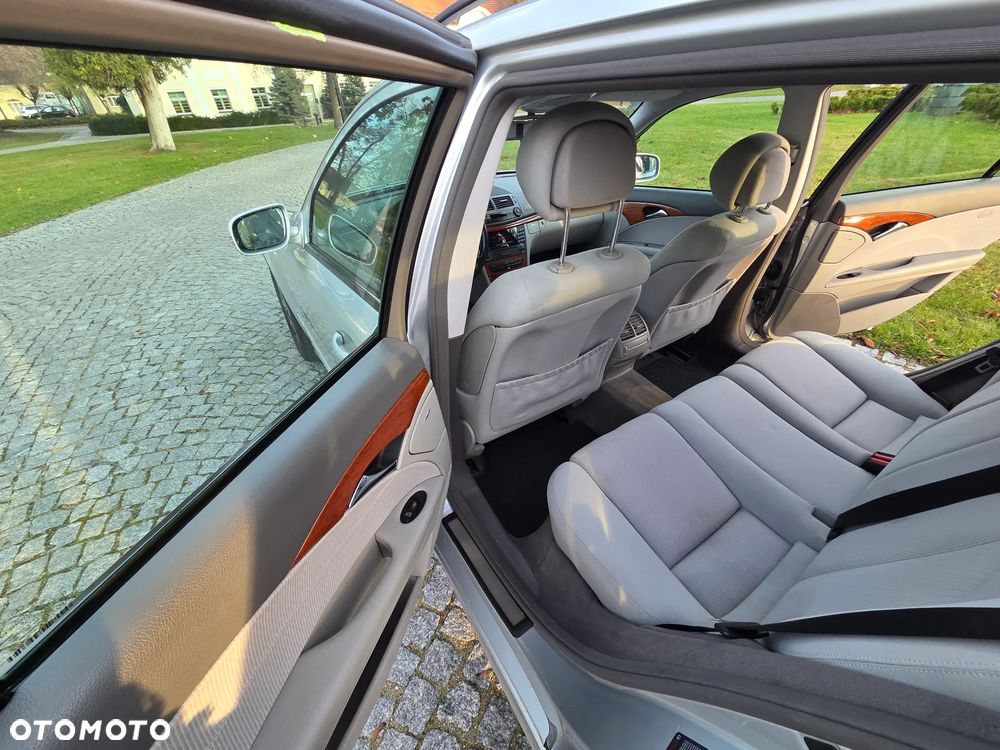 Mercedes-Benz Klasa E 220 CDI Classic BusinessEDITION - 13