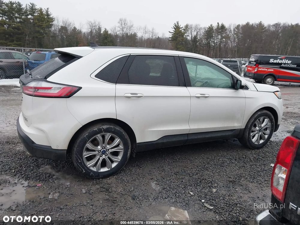 Ford Edge - 5