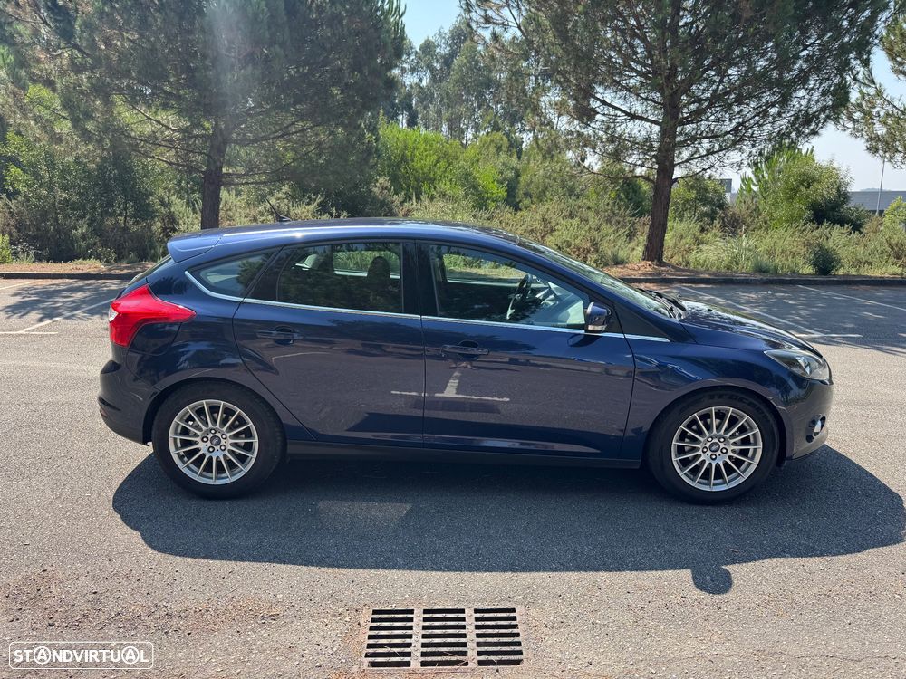 Ford Focus 1.0 SCTi Titanium - 8