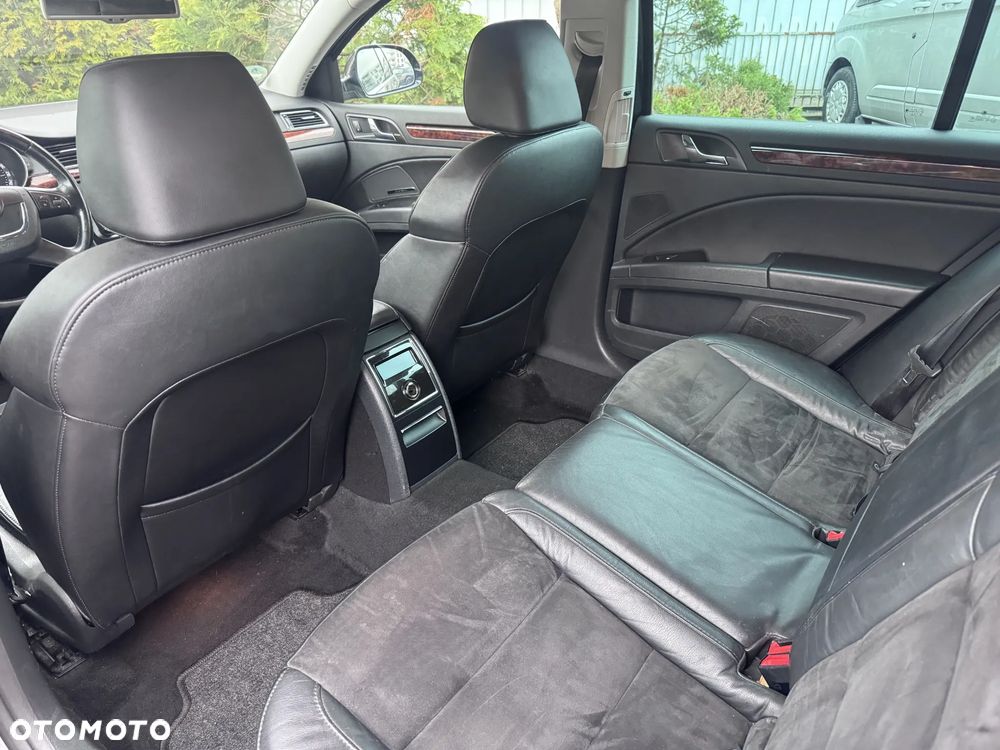 Skoda Superb 2.0 TDI DSG Exclusive - 14