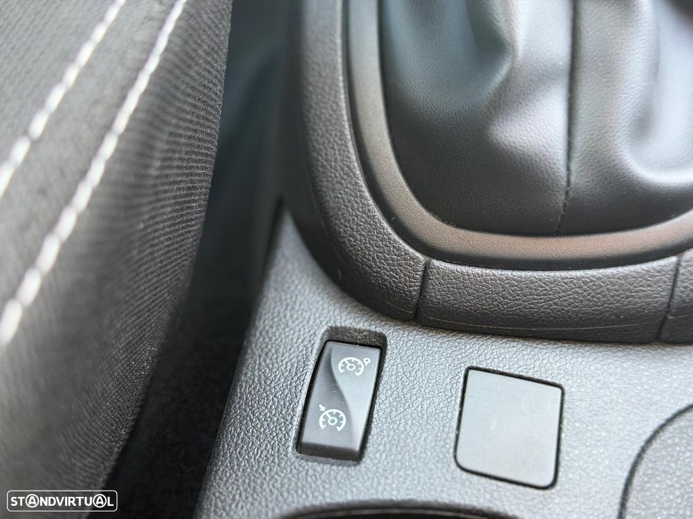 Renault Clio 1.5 dCi Zen - 12