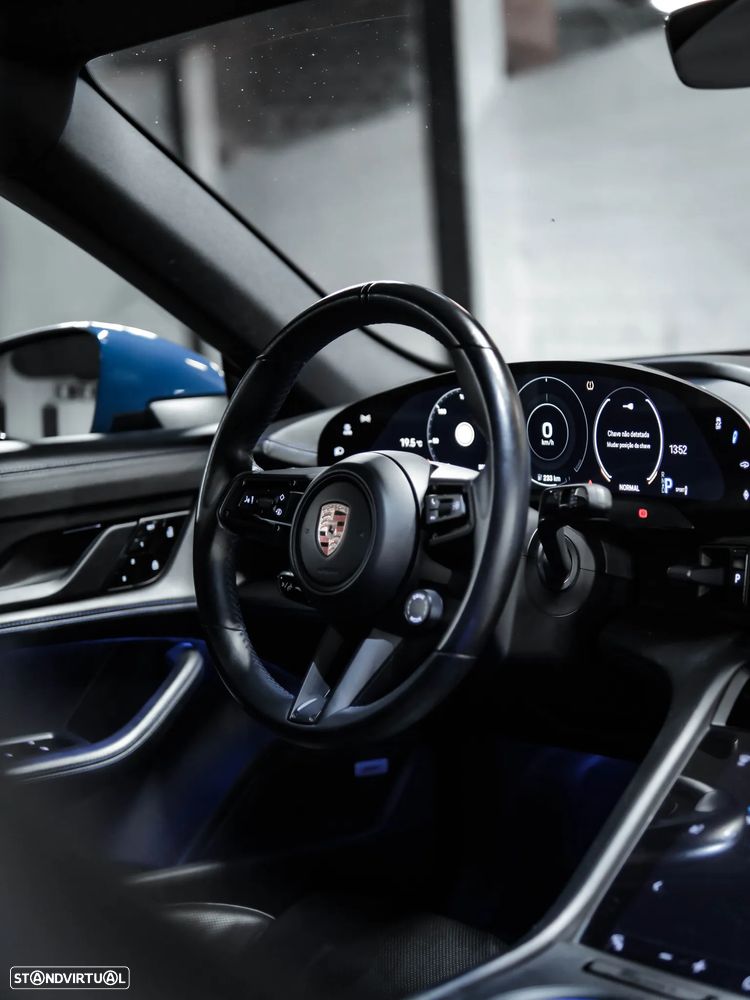 Porsche Taycan 4S - 6