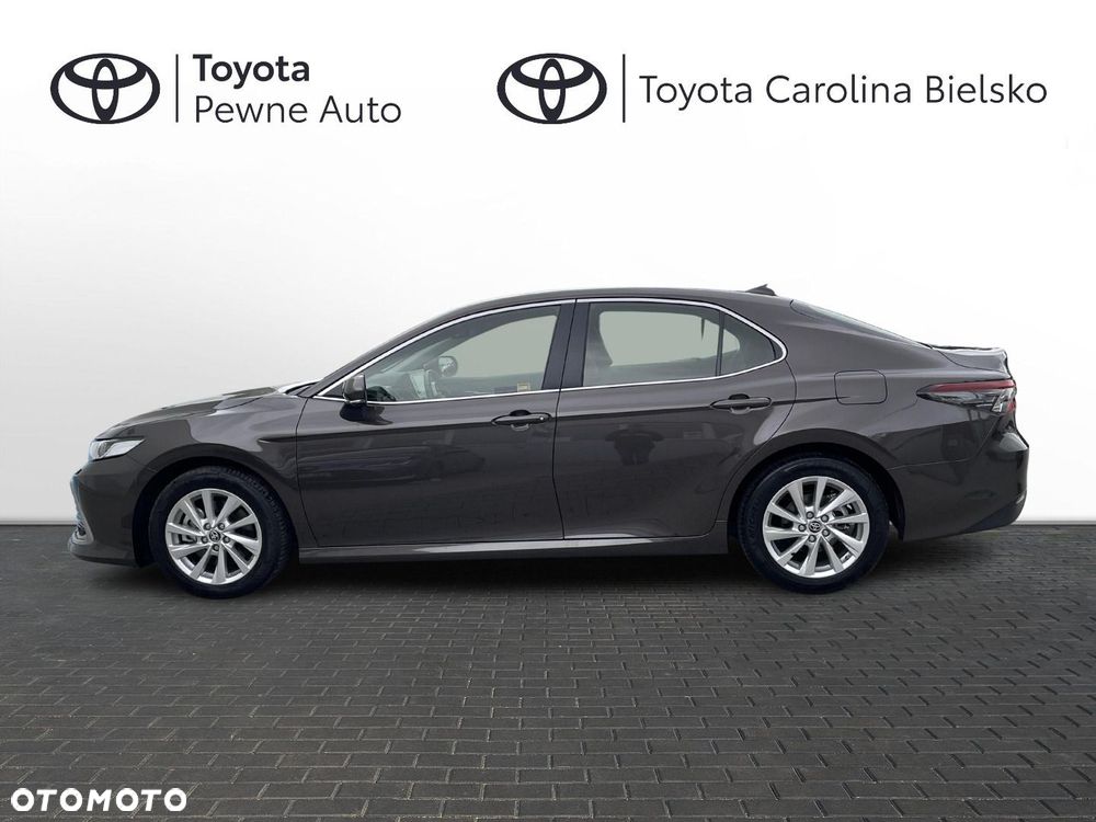 Toyota Camry - 3