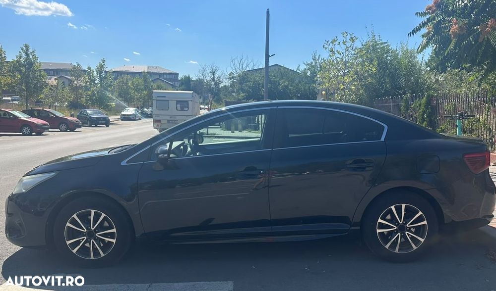 Toyota Avensis 1.8 Executive - 4