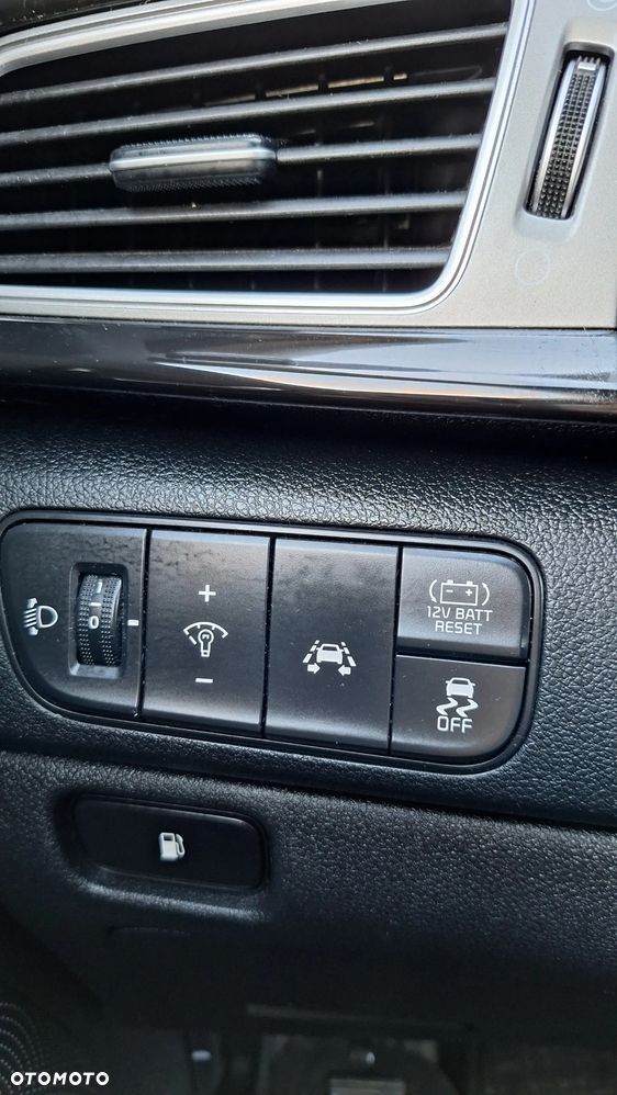 Kia Niro ver-1-6-gdi-hybrid-l - 9