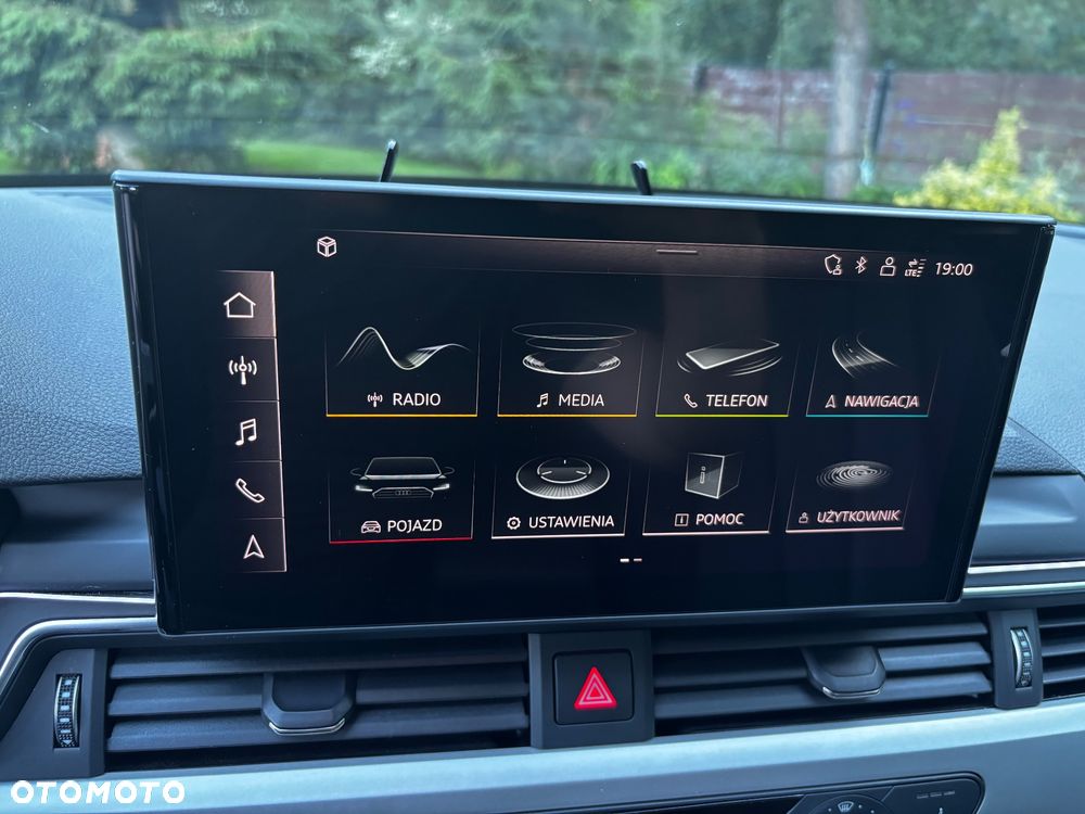 Audi A4 Avant 30 TDI S tronic - 29