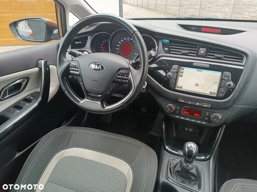 Kia Ceed Cee'd 1.6 CRDi GT Line - 12