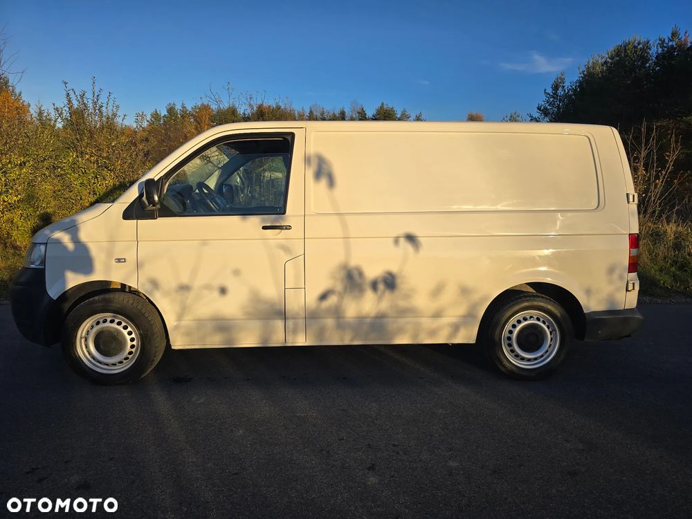 Volkswagen Transporter - 4
