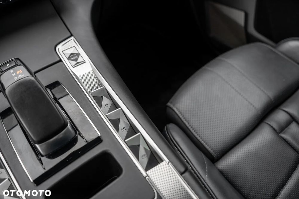 DS Automobiles DS 7 1.6 E-Tense 4x4 Opera - 28