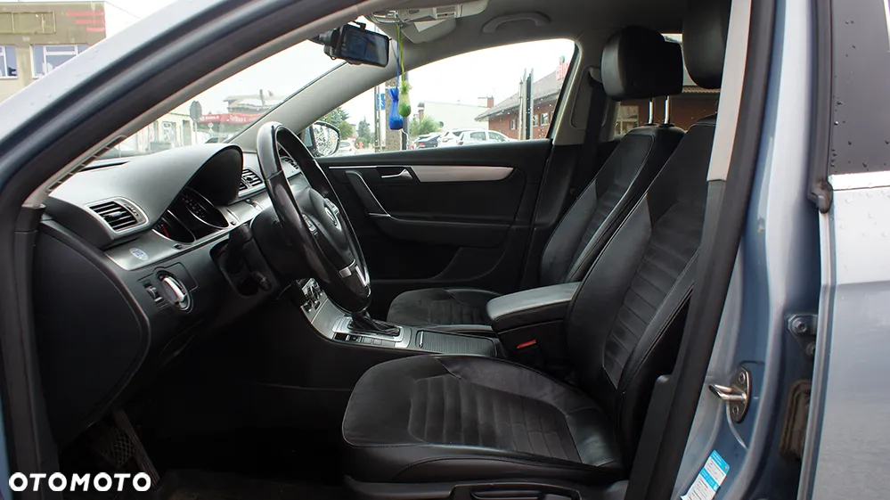 Volkswagen Passat 2.0 TDI Highline DSG - 10
