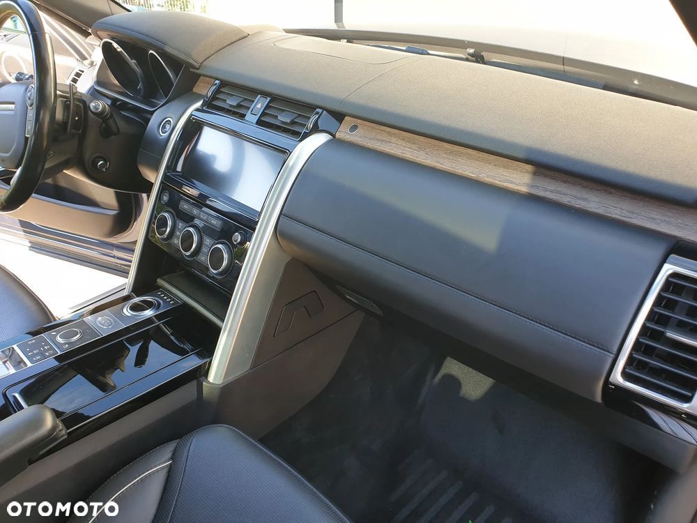 Land Rover Discovery 3.0 TD6 HSE Luxury - 25