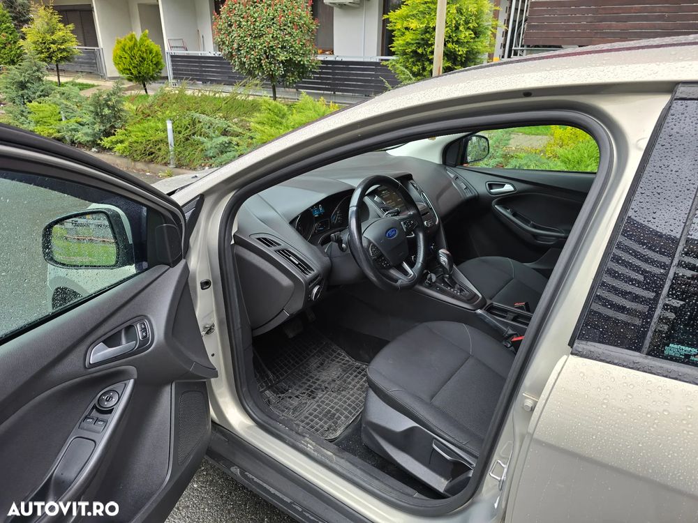 Ford Focus 1.5 TDCi DPF Start-Stopp-System Aut. Business - 12