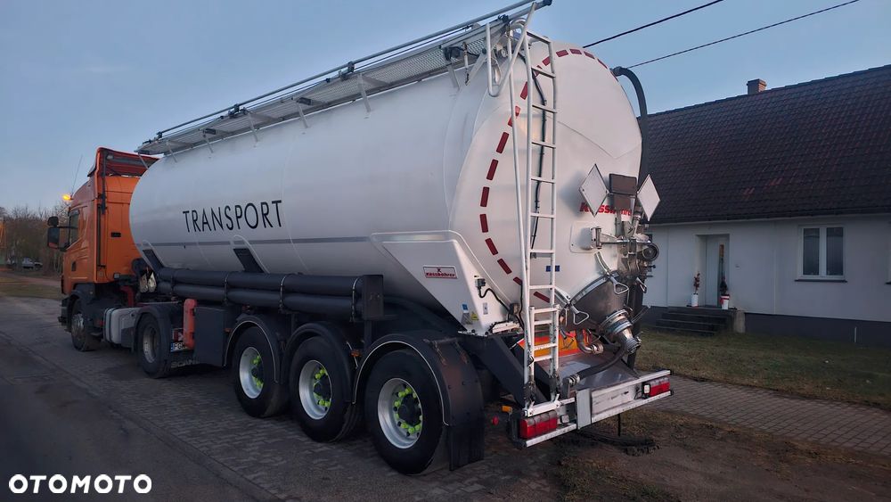 Kassbohrer XS Z WYWROTEM - 4