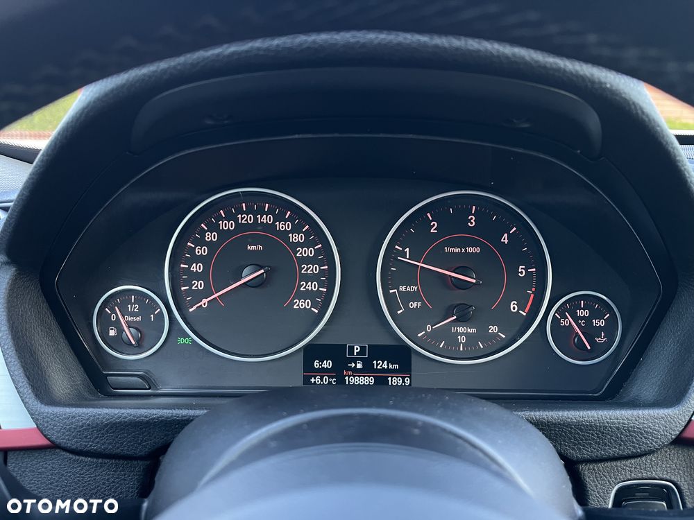 BMW 3GT 318d Sport Line - 30