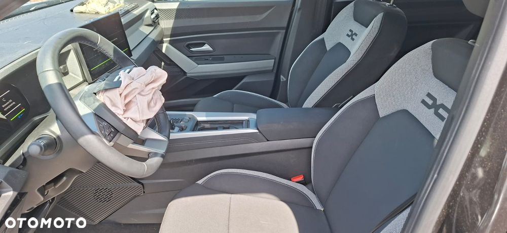 Dacia Bigster 155 Journey - 10