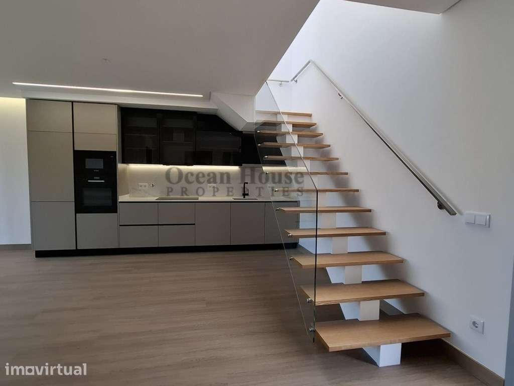 Penthouse T2 novo com vista mar, piscina e garagem, a 700 metros da... - Grande imagem: 3/13