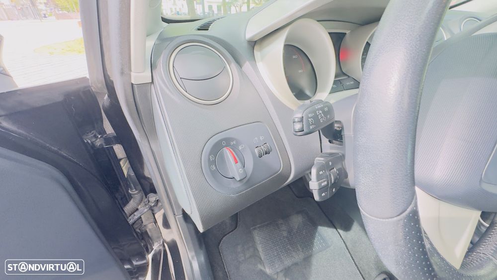 SEAT Ibiza 1.6 TDI Sport DPF - 7