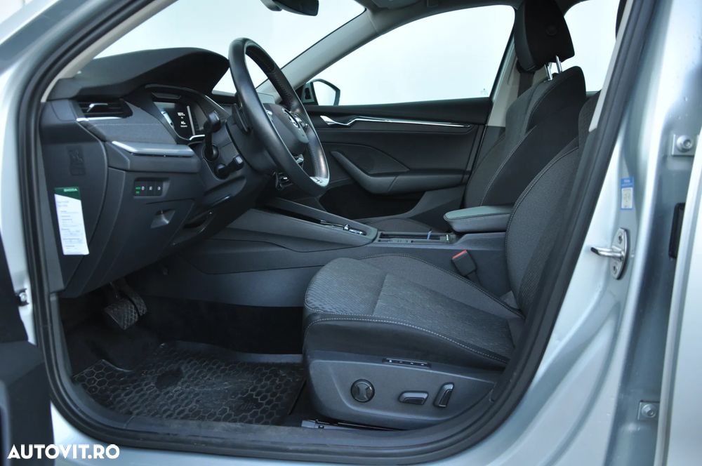 Skoda Octavia Combi 2.0 TDI (Green tec) DSG Style - 15