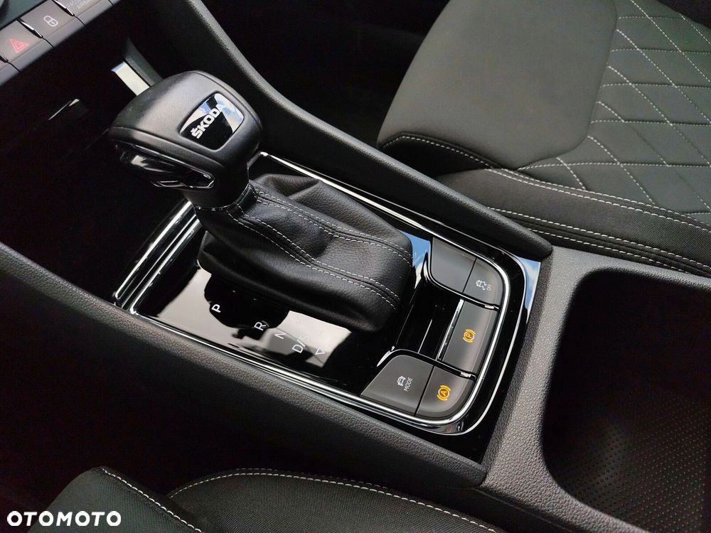 Skoda Karoq 1.5 TSI ACT 4x2 Sportline DSG - 20