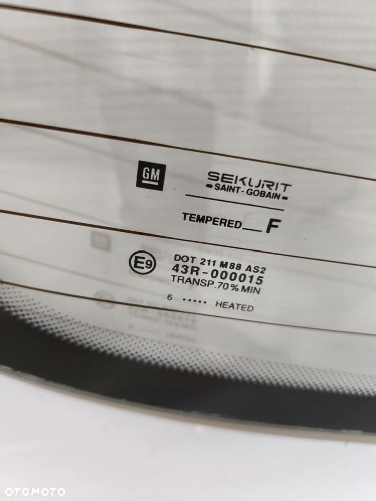 Szyba tylna OPEL CORSA B 1993- 3 DRZWI - 3