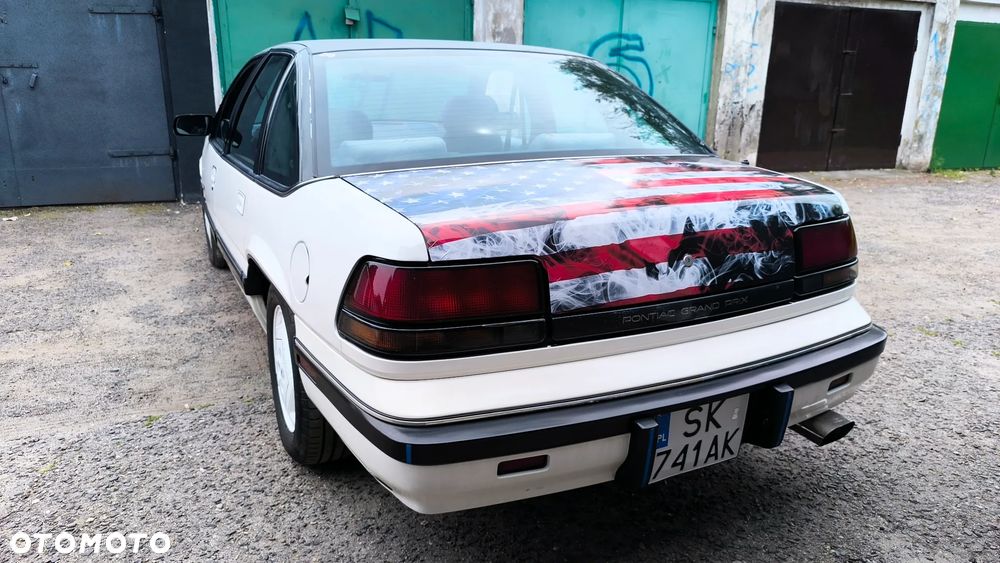 Pontiac Grand-Prix - 19