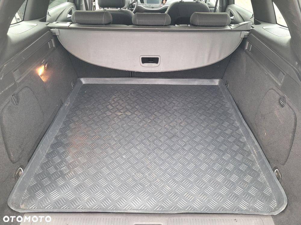 Opel Astra 1.6 CDTI Enjoy S&S - 9